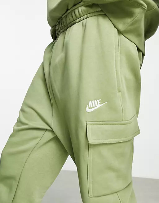 Nike Club cargo joggers Maroc