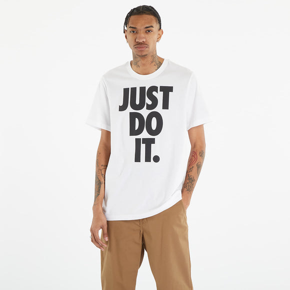 Nike Sportswear T shirt