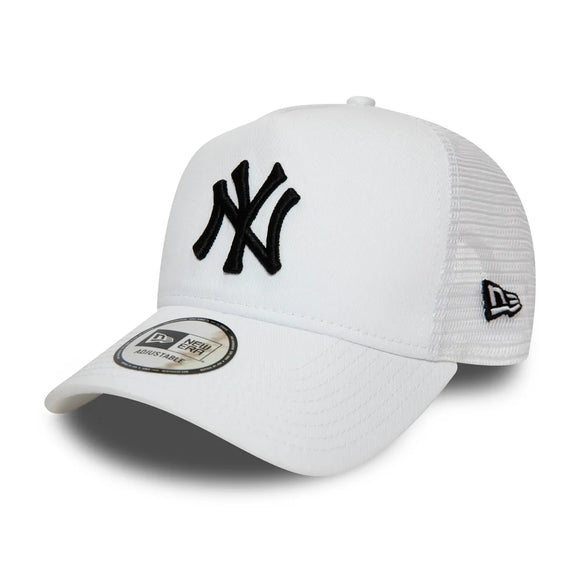 New Era Essential A Frame Trucker Cap. New York Yankees. White/Black