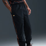 Nike Tuned Air Men's Woven Trousers - Black - Nylon
