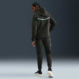 Nike Tech
Men's Full-Zip Fleece Windrunner Jacket with Reflective Design Accents