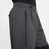 Nike Tech
Men's Woven Oversized Trousers