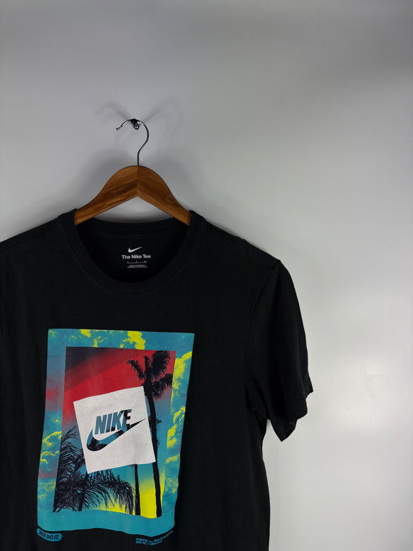 Nike T-shirt