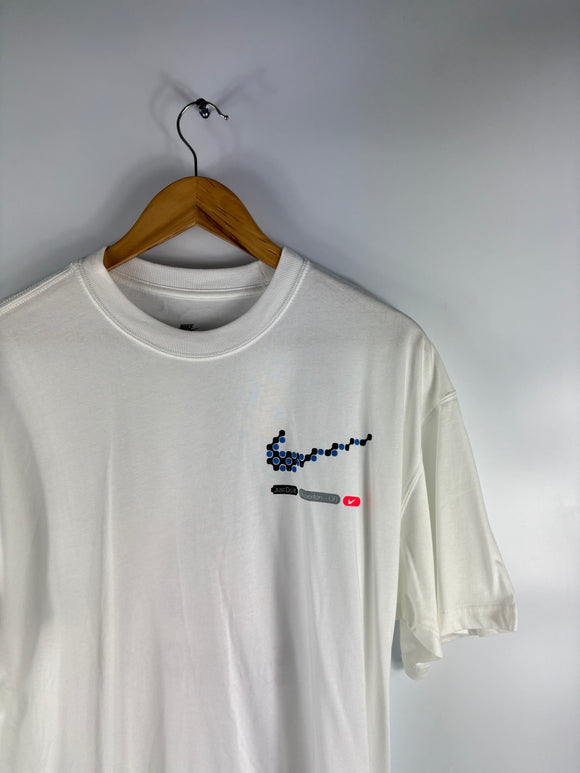 Nike T-shirt