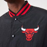 New Era - NBA Chicago Bulls Script Bomber Jacket Colour: Black