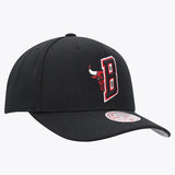 Mitchell and Ness Bulls Cap