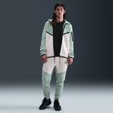Nike Tech Men's Fleece TRACKSUIT - Dusty Sage/Light Orewood Brown/Plum Eclipse
