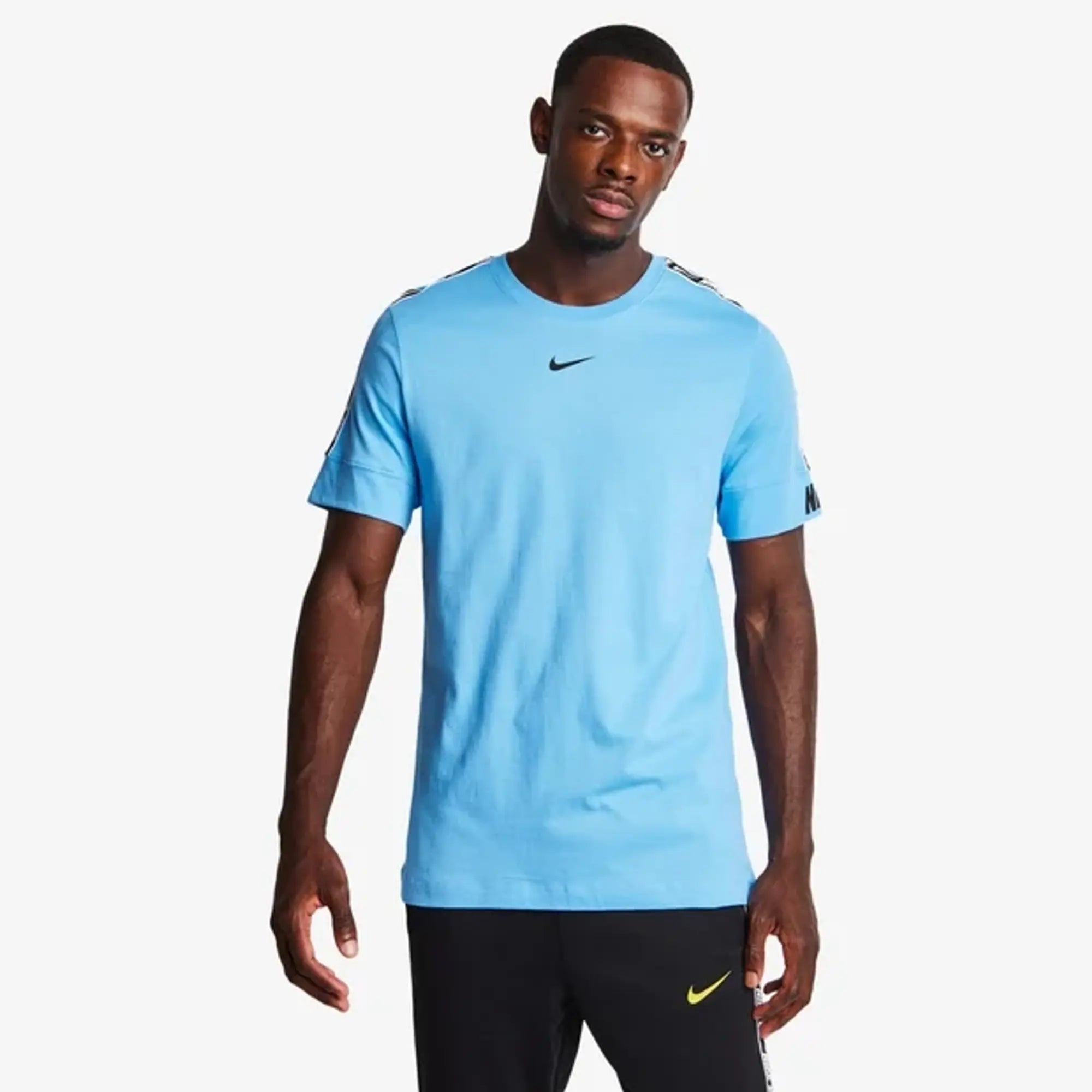 Nike Repeat Men T-Shirts Blue