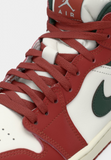 AIR JORDAN 1 MID - High-top trainers - sail/midnight green/pure platinum-coloured/redstone