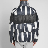 Nike windproof and lightweight jacket