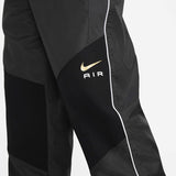 Nike Air
Men's Woven Trousers