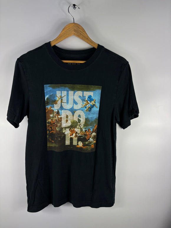 Nike  T-shirt