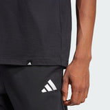 LOUNGE SLIDES GRAPHIC POCKET T-SHIRT