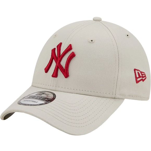 New York Yankees MLB League Essential Stone 9FORTY Strapback Cap