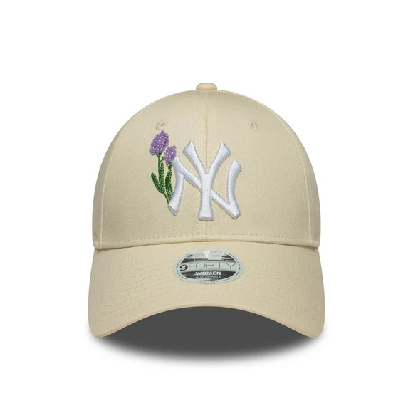 New York Yankees Womens MLB Beaded Cream 9FORTY Adjustable Cap