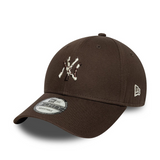 New York Yankees MLB Animal Infill Dark Brown 9FORTY Adjustable Cap