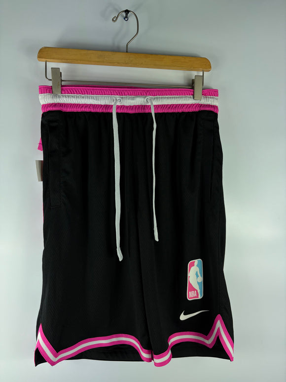 Nike   Short