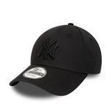 New York Yankees Essential Black 9FORTY Cap