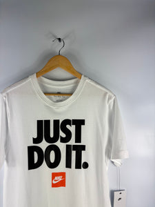 Nike T-shirt