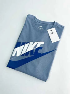 Nike Sportswear T shirt