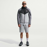 Nike Tech
Men's Fleece Windrunner Full-Zip Jacket