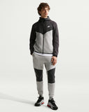 Nike Tech
Men's Fleece Joggers