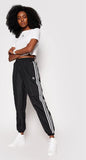 adidas adicolor Classics Japona Sweatpants  Black Relaxed Fit