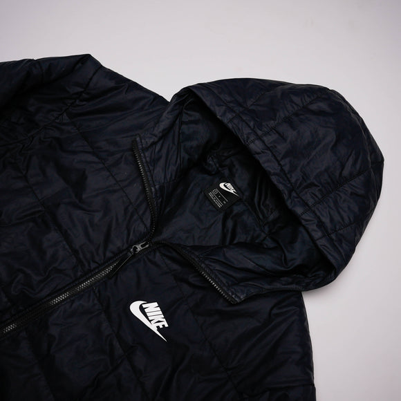 Nike jacket ( مستعمل )