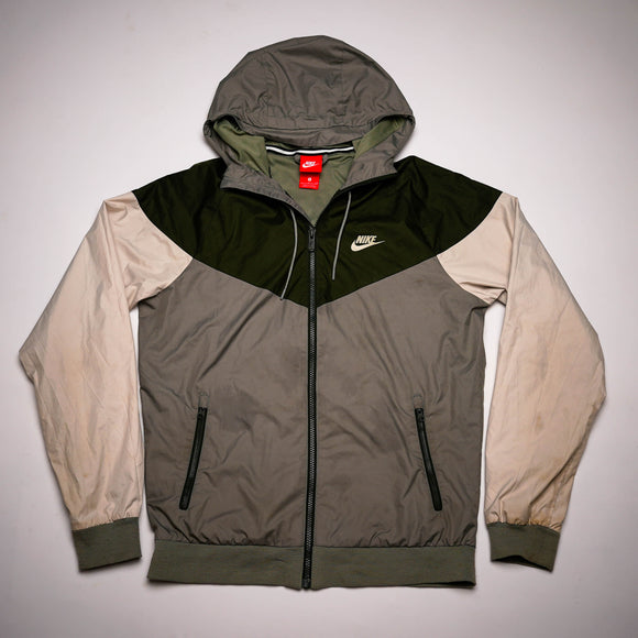Nike jacket ( مستعمل )