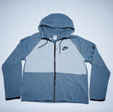 Nike tech Hoodie ( مستعمل )