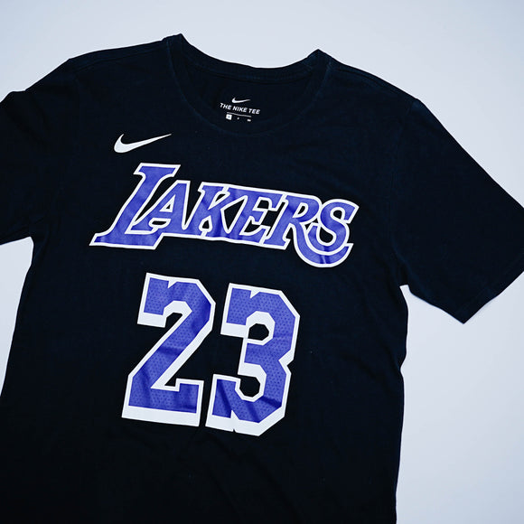 Nike T-shirt ( مستعمل )