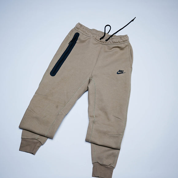 Nike Joggers ( مستعمل )