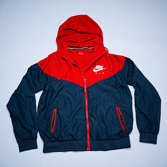 Nike jacket ( مستعمل )