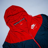 Nike jacket ( مستعمل )