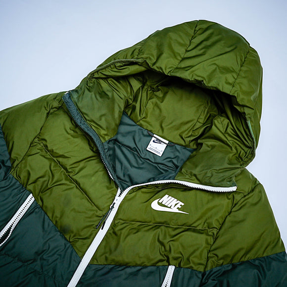 Nike Jacket ( مستعمل )