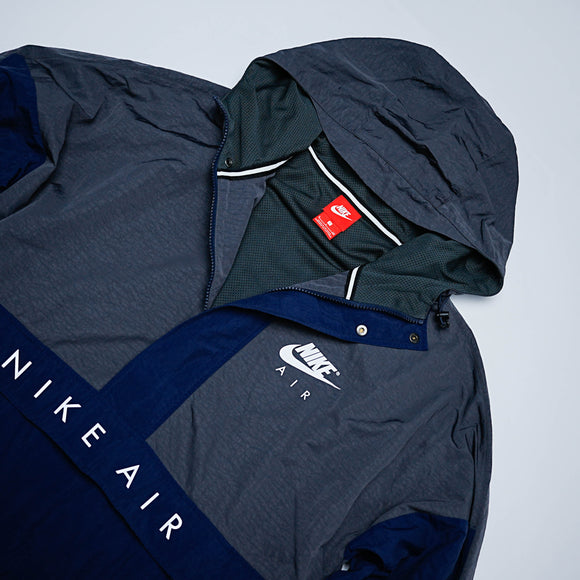 NIKE Jacket ( مستعمل )