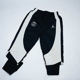 NIKE PARIS SAINT-GERMAIN JOGGERS ( مستعمل )