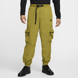 Nike Tech
Men's Woven Cargo Trousers