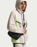 Nike Tech
Men's Colour-Block Full-Zip Fleece