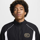 Nike Air
Men's Woven Tracksuit Top