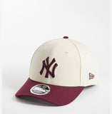 New York Yankees Glitter 9FORTY Adjustable Cap