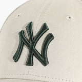 Cap League Essential 9Forty NY New York Yankees 60915916 Beige
