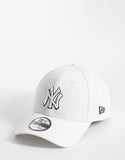 New Era NY Yankees 9forty outline logo cap in white