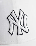 New Era NY Yankees 9forty outline logo cap in white