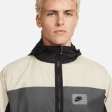 NIKE MEN WOVEN JACKET