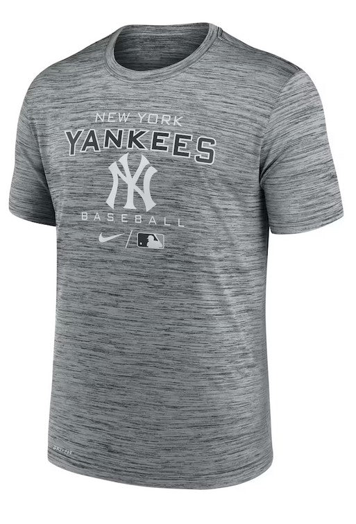 Nike Just Do It  Yankees T-shirt