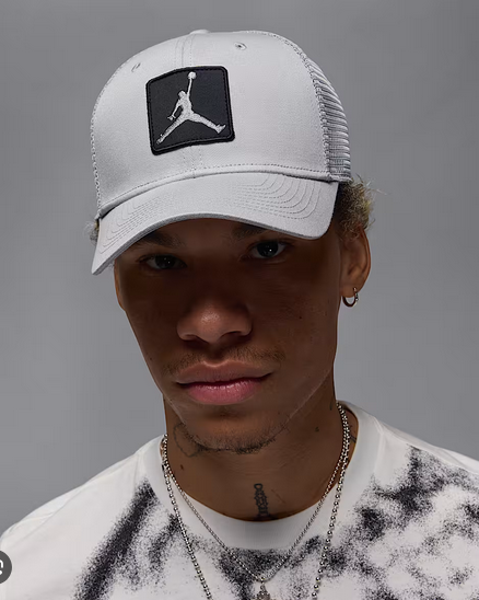 Nike air jordan Trucker Caps in White