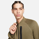 NIKE TECH JACKET ( مستعمل )