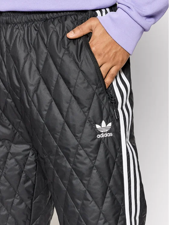 adidas adicolor Classics Quilted Sweatpants  Black Regular Fit