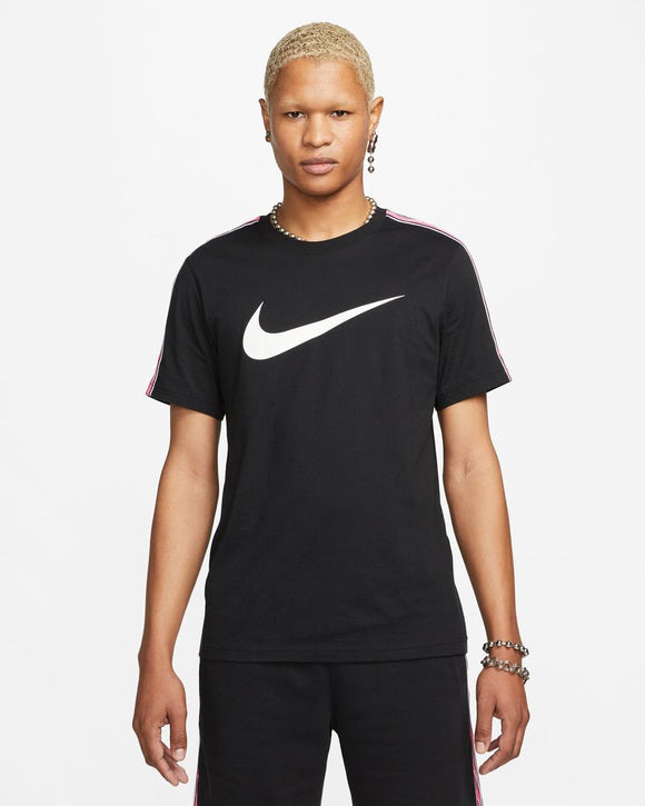 T-shirt Nike Repeat Black & Pink for men